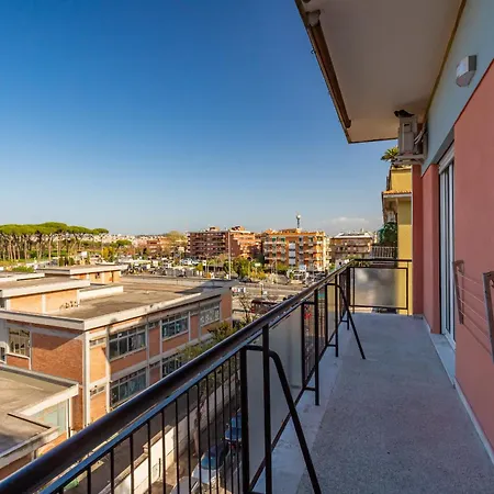 2-Bedroom Retreat Near Metro & Parks Rome Buitenkant foto